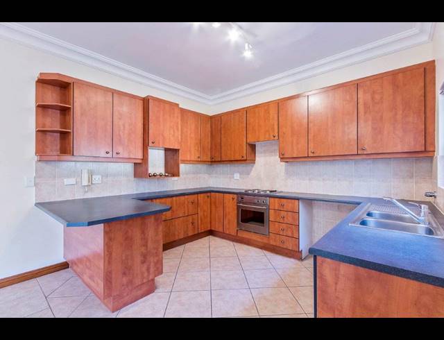 2 BEDROOM APARTMENT TO LET IN BRYANSTON